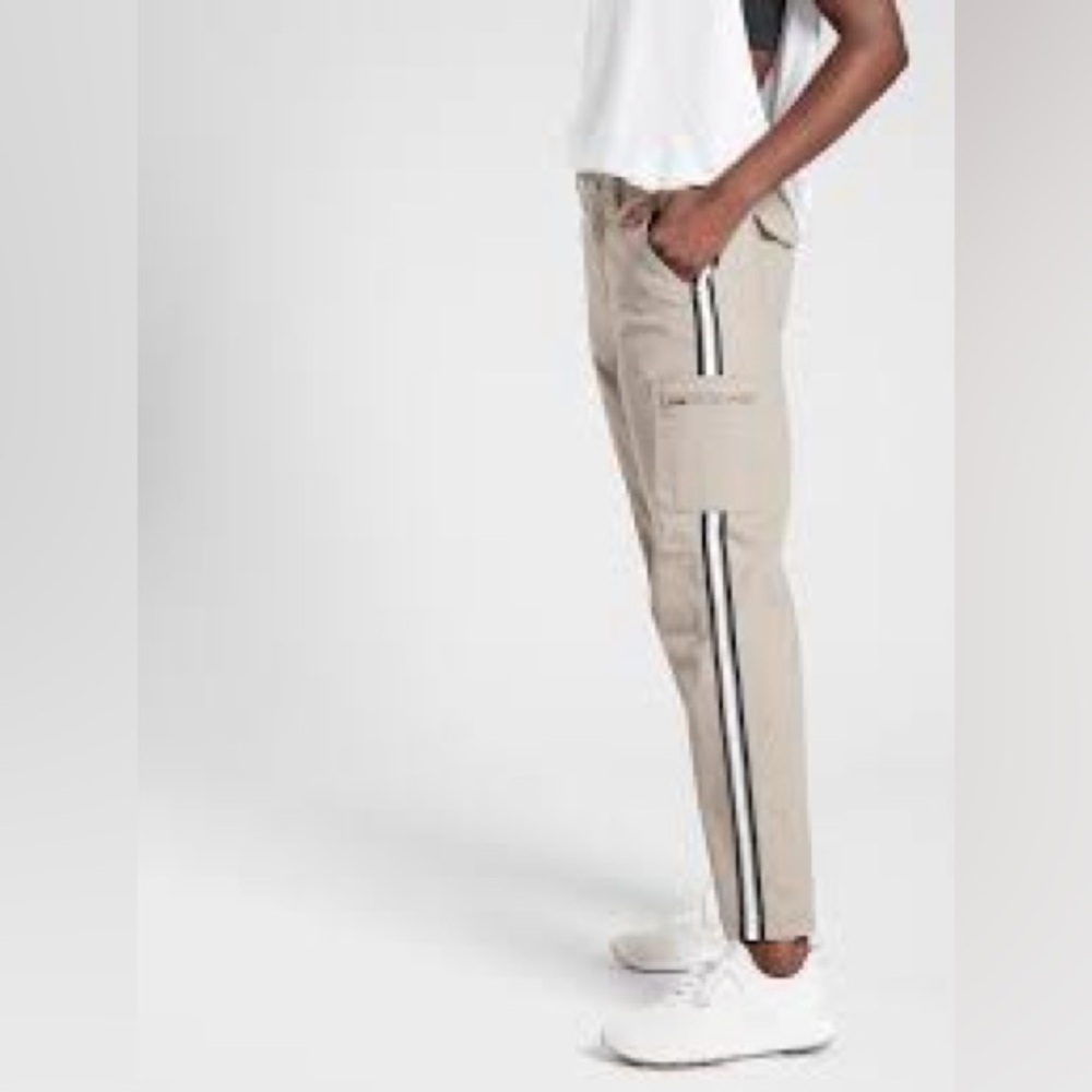 Athleta Summit Cargo Pant with Side Stripe in Desert Beige, Size 6